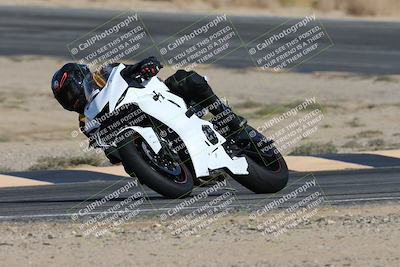 media/Nov-16-2025-Race Pace (Sun) [[8c5fa54630]]/Non Verified Riders (1st 20 Minutes)/2-Turn 10 (1010am)/